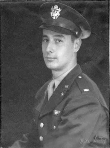 Chalender L. Lesher, 323 Bombing Group, 456 Bomb Squadron, Martin B-26 Marauder Man.